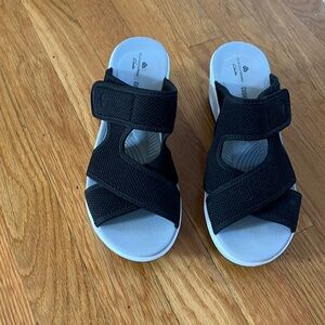 Cloudsteppers by Clarks Step Cali Reed Sandal size 7.5